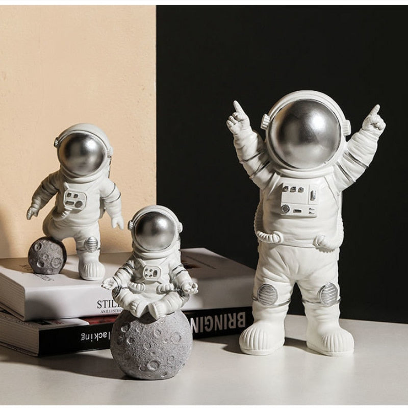 3Pcs Resin Astronaut Figurine